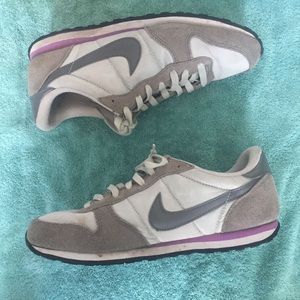 Nike Suede/ Leather Accents Sneakers Grey/ Purple